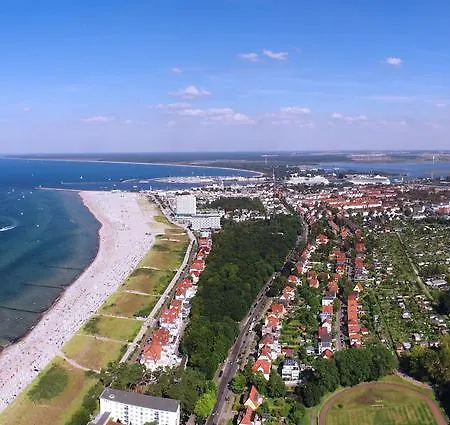 Готель Ostseehotel Warnemuende 4*