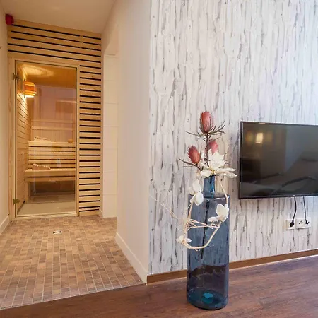Ostseehotel Warnemuende Готель 4*